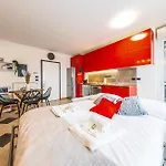 公寓 Santa Giulia Bright With 2 Terraces